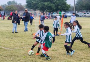 Lee más sobre el artículo Asociación entre Pleasant Oaks Recreation Center y Buckner Preparatory trae nuevas oportunidades para alumnos y padres